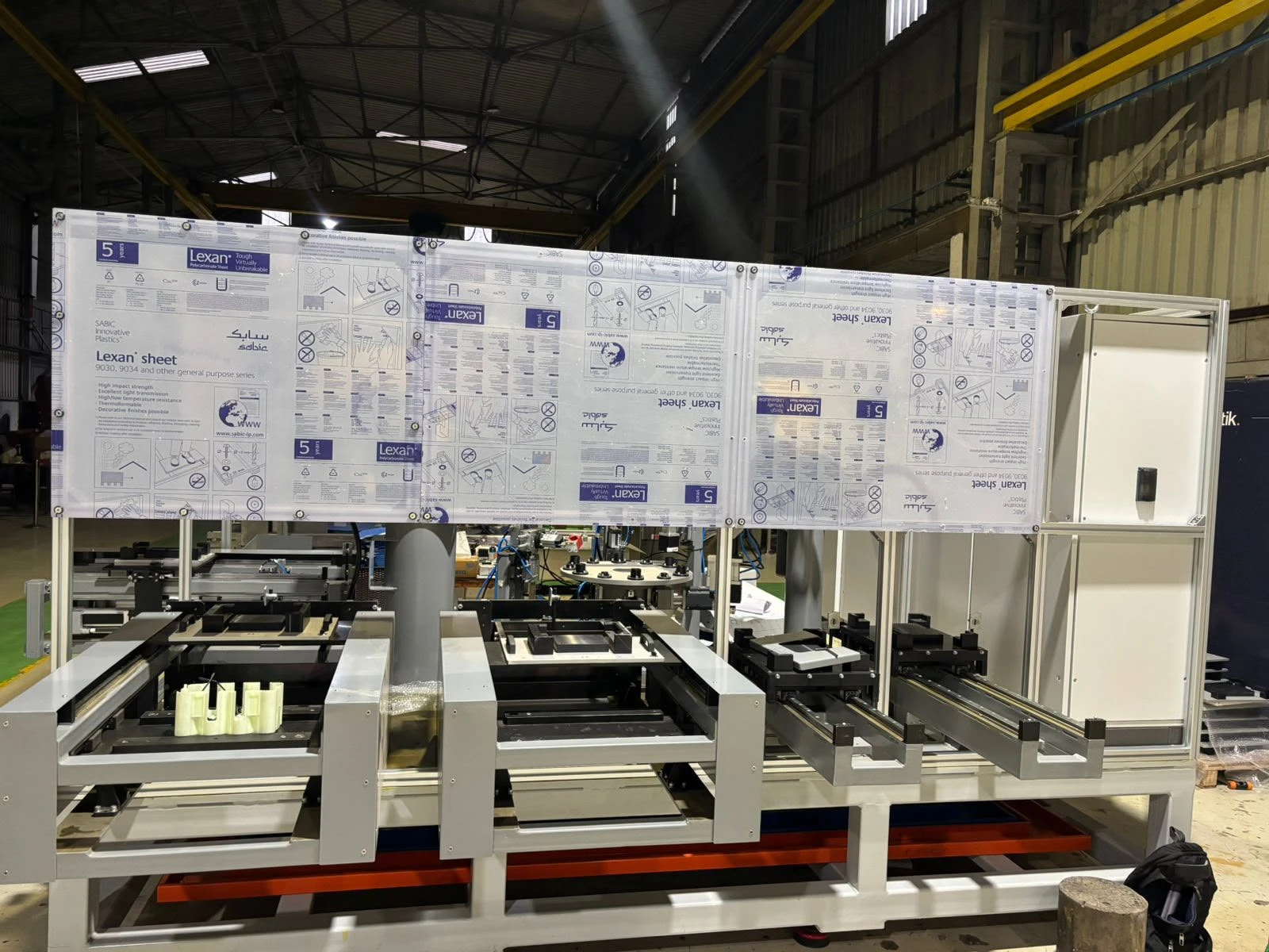 Aluminium Section Polycarbonate Cover